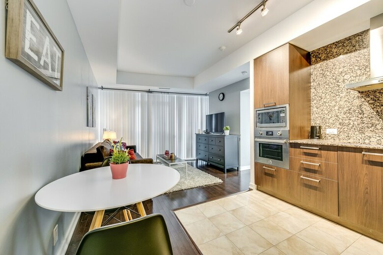 Apartamentos Premier Financial District Suites