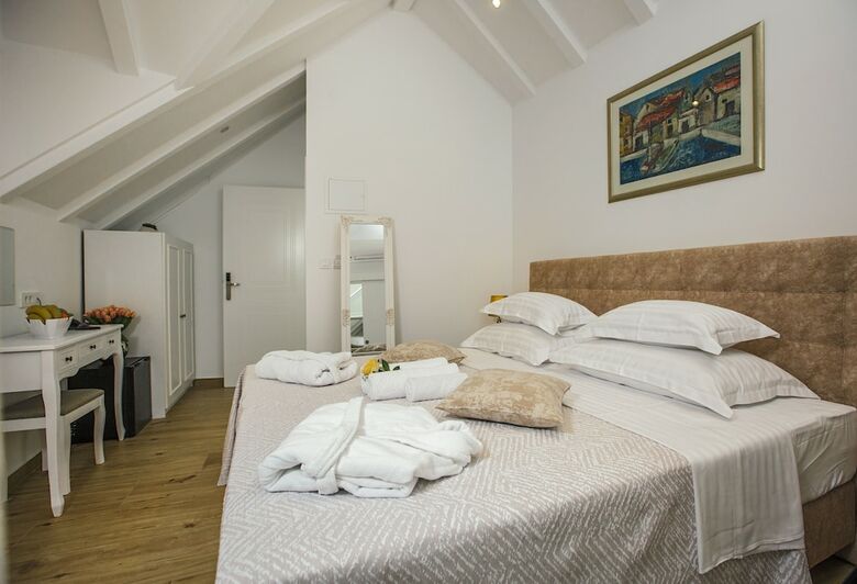 Bed & Breakfast Heritage Hotel Dea Hvar