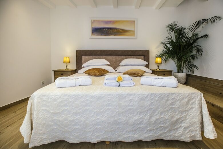Bed & Breakfast Heritage Hotel Dea Hvar