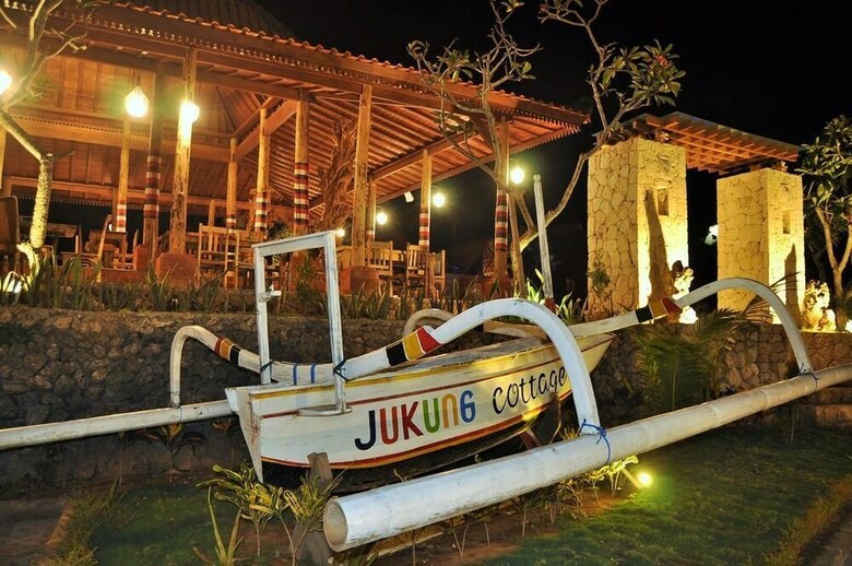 Hotel Jukung Cottage Beach Bar And Restaurant