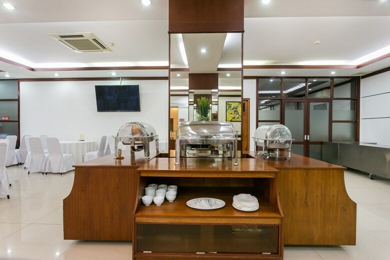 Oyo 226 Tao Dan Hotel
