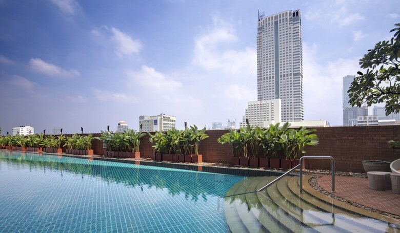 Hotel Tower Club At Lebua (The World?s First Vertical Destination)