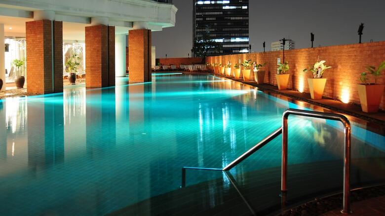 Hotel Tower Club At Lebua (The World?s First Vertical Destination)