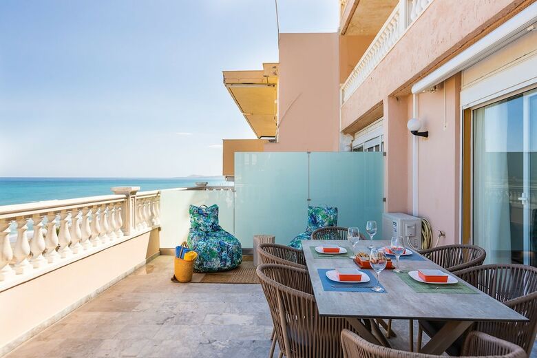 Apartamentos Madel Suite - Feeling Sea Breeze
