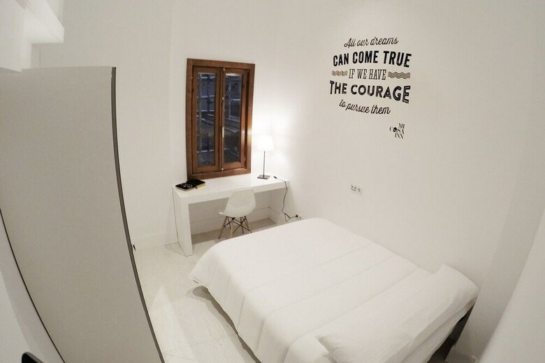 Hostal Mi Casa Inn - Residencia Gran V�a