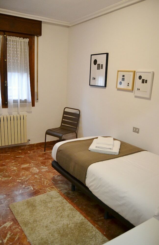 Pension Tres Puentes Anguiano