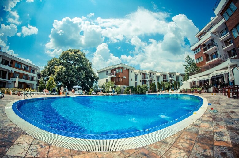 Apartamentos Messambria Fort Beach