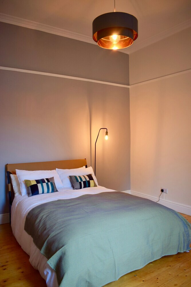 Apartamentos Renovated 3 Bedroom Home