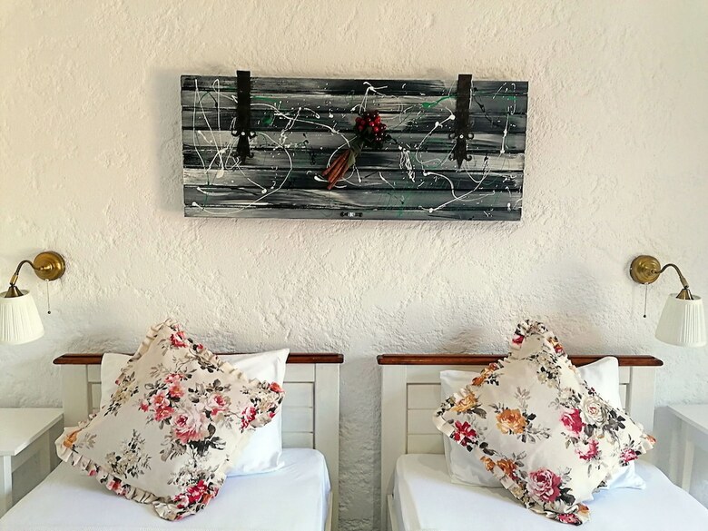 Alacat? Albatross Hotel