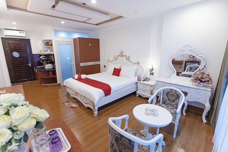 Hotel Reddoorz Plus @ Cach Mang Thang 8 Street