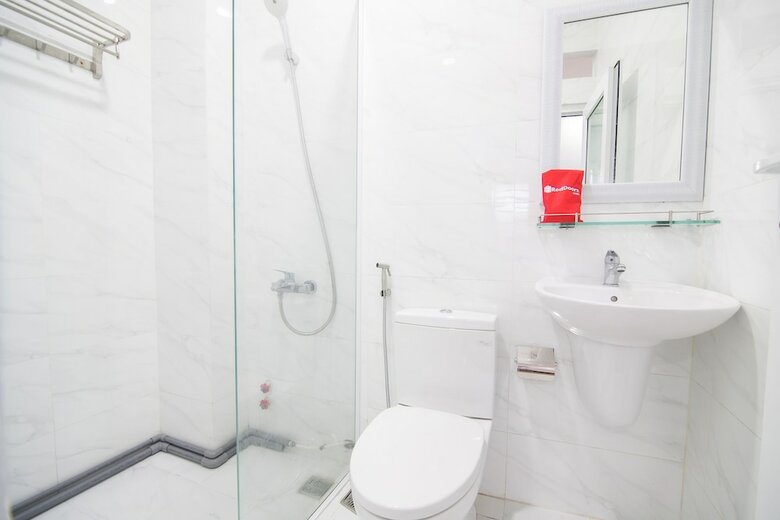 Hotel Reddoorz Plus @ Huynh Tan Phat