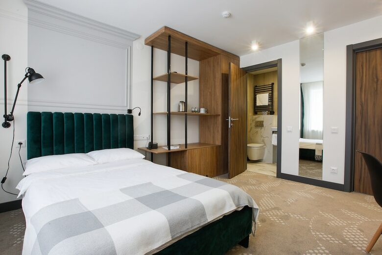 Iremel Hotel
