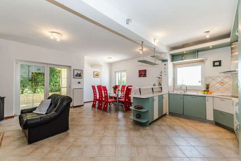 Apartamentos Holiday Home Ana Policnik / K1