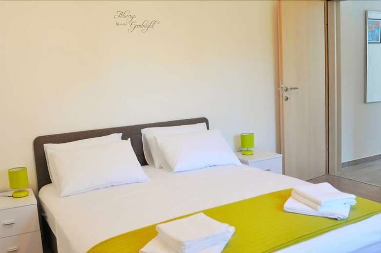 Apartments Zora 1629