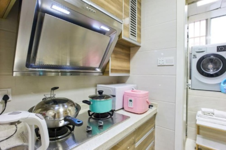 Lazy Apartment Tongji University Branch