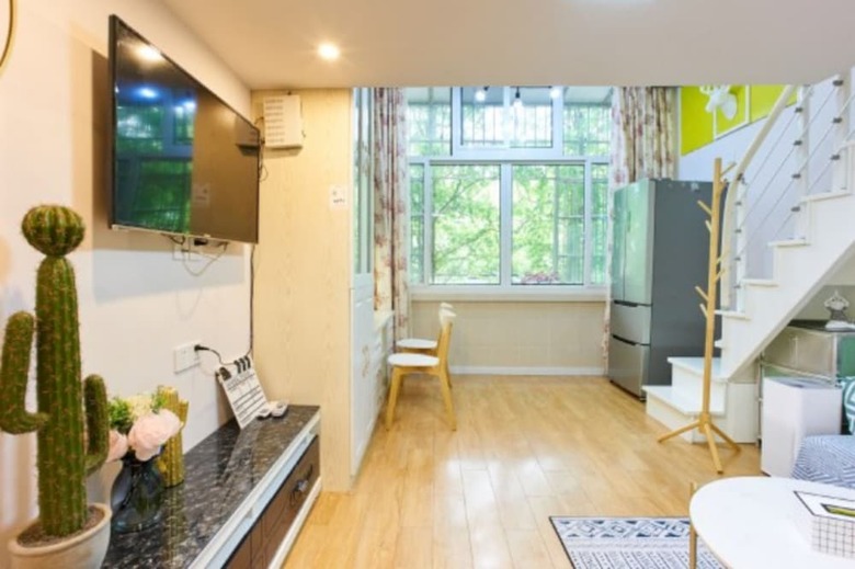 Lazy Apartment Tongji University Branch