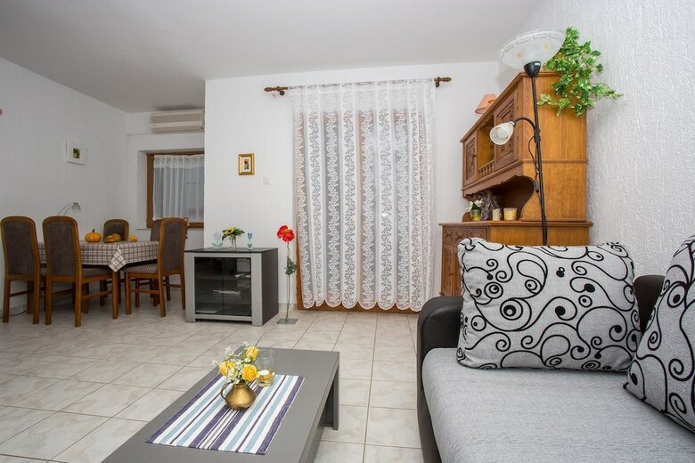 Apartments Sla?o / Two Bedrooms A1