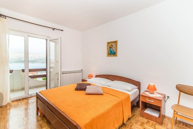 Apartments Valenti? 1304 Pag