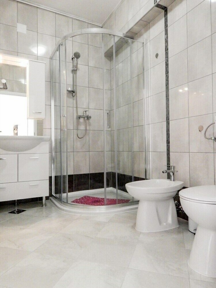 Apartments Valenti? 1304 Pag