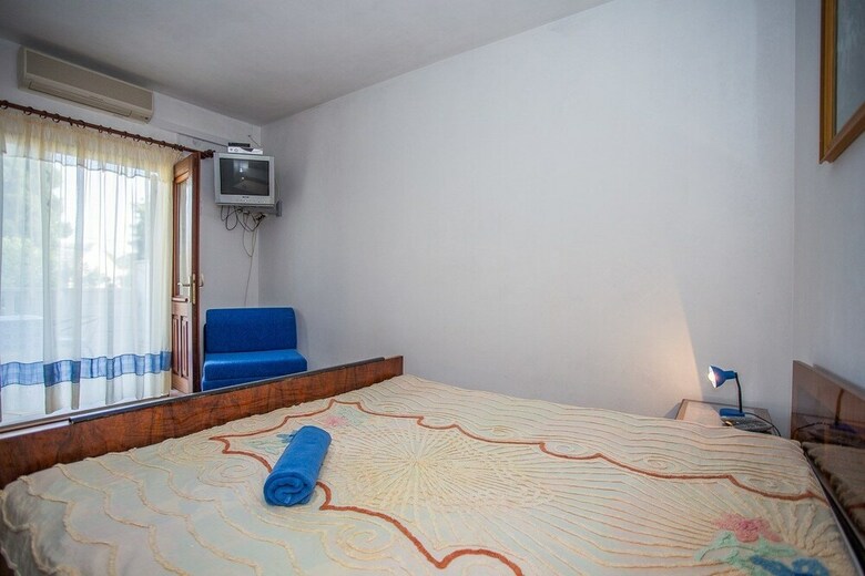 Apartments And Rooms Anita