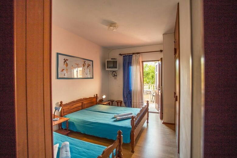 Apartments And Rooms Anita