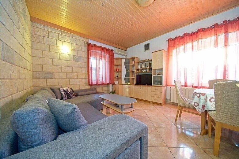 Apartment Diana Postira / Two Bedroom A1