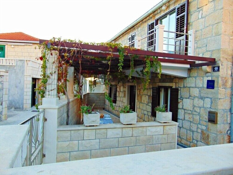 Apartment Diana Postira / Two Bedroom A1