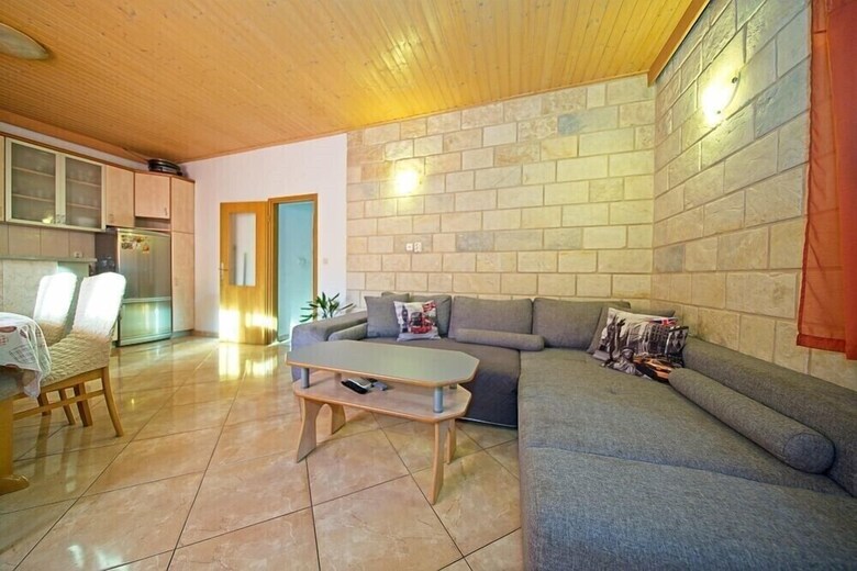 Apartment Diana Postira / Two Bedroom A1