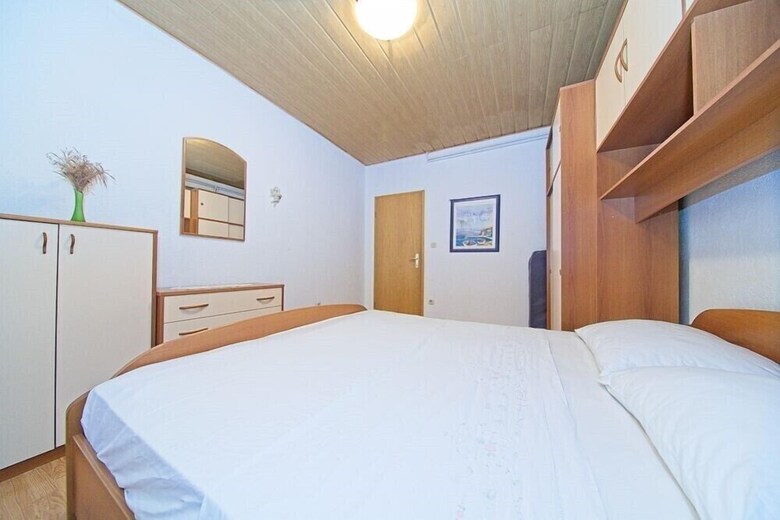 Apartment Diana Postira / Two Bedroom A1