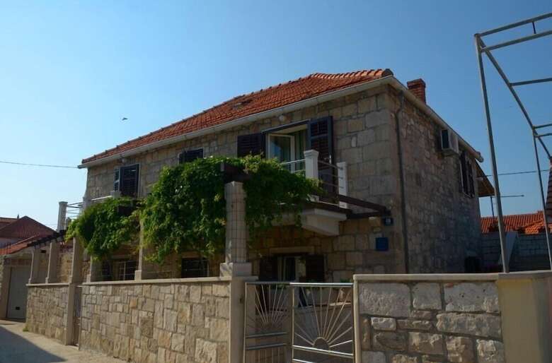 Apartment Diana Postira / Two Bedroom A1