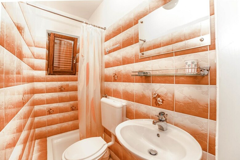 Apartments Jasko / Three Bedroom Jasko 1