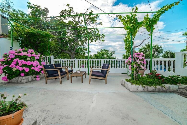Apartamentos Holiday House Predrag