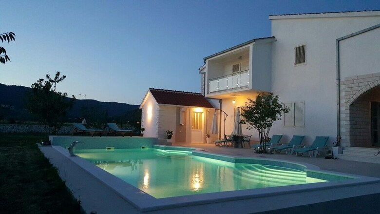 Apartamentos Villa Almas Neoric