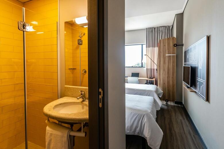 Hotel Ibis Palmas Avenida Jk
