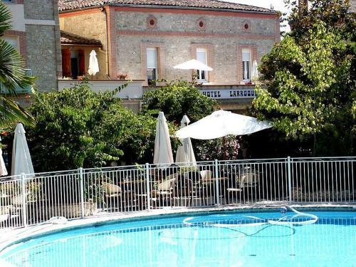 Hotel H�tel R�sidence Larroque