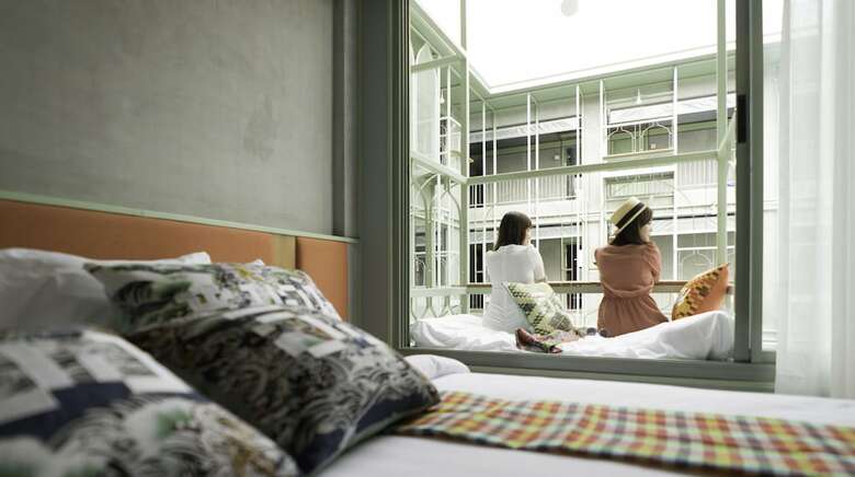 Samsen Street Hotel