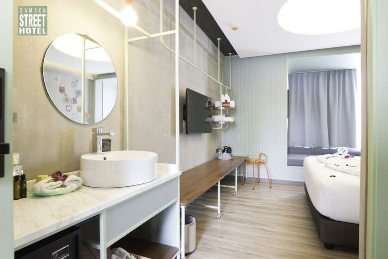 Samsen Street Hotel