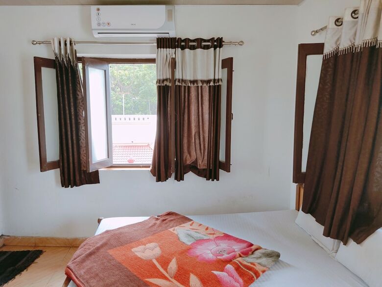 Hotel Radhika Palace