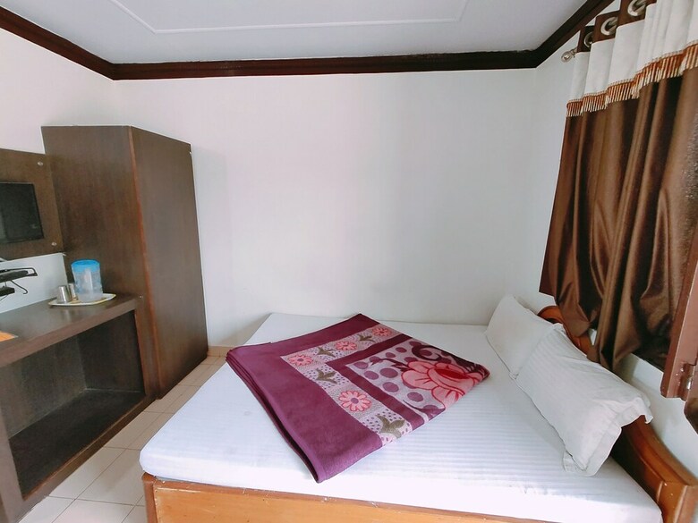 Hotel Radhika Palace