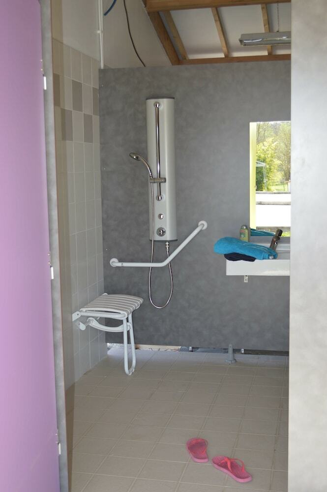 Camping Le Petit Lion - Lodges Bois