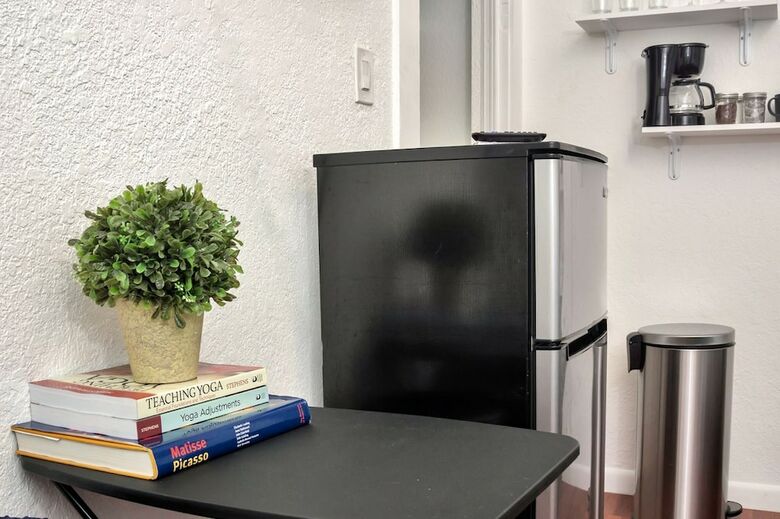 Lovely Apartment 10mins From Beach, 2mins To Mall