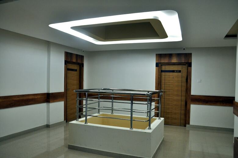 Hotel Sdm Golden Tower