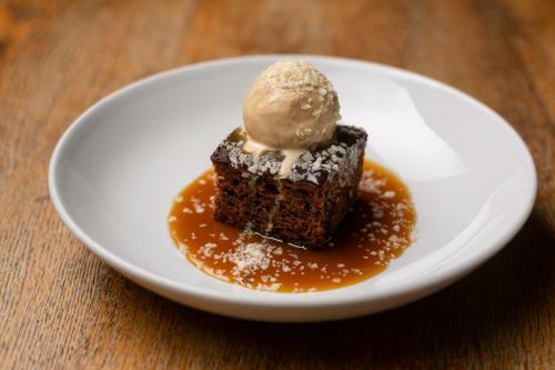 Bed & Breakfast The Cowdray Arms