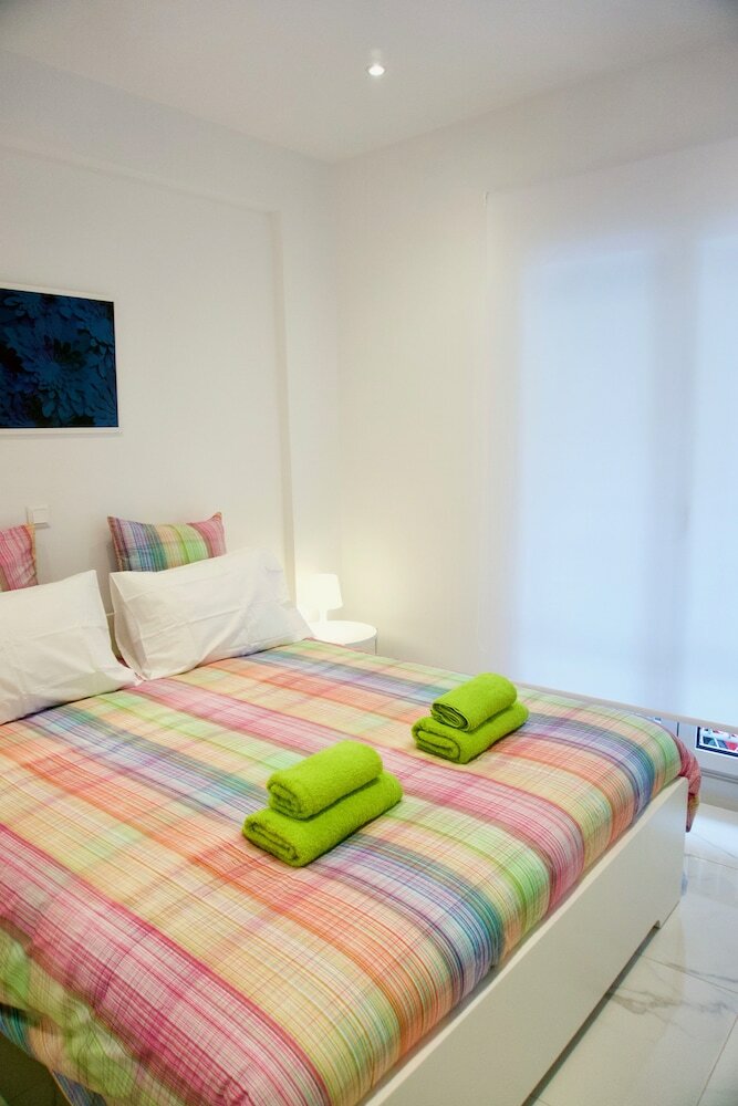 Apartamentos Sophisticated Modern Apt In Athens