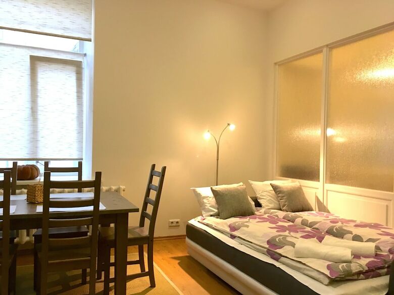 Elizabetes Center Apartments