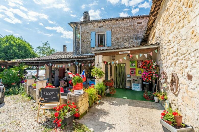 Bed & Breakfast Chambres D'h�tes La Charrue
