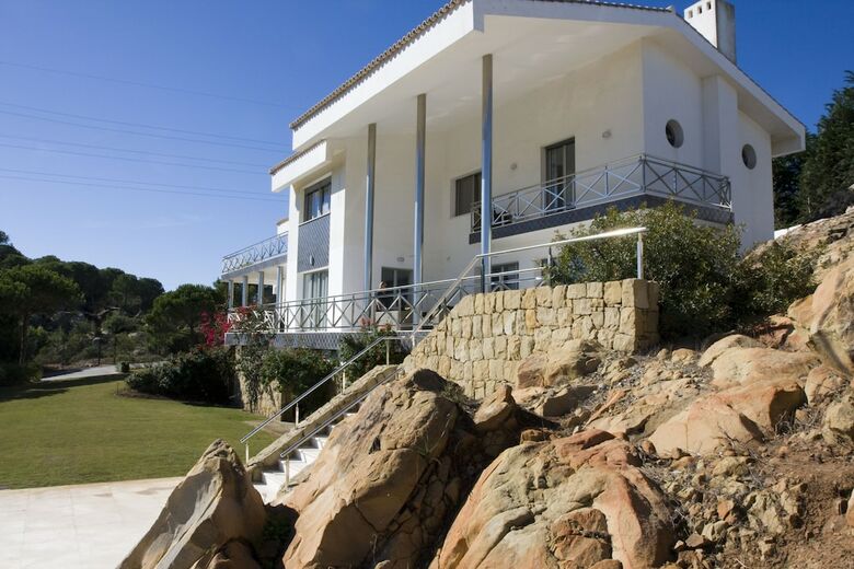 Sotogrande Almenara Modern 6 Br Villa