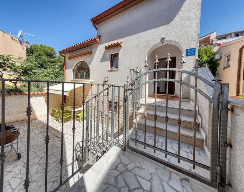 Holiday House For Four Persons With Two Bedrooms