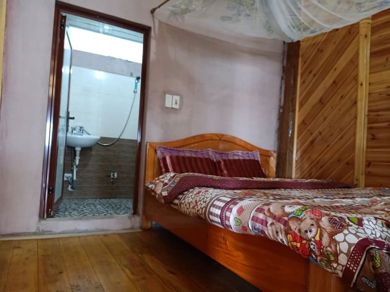 Hostal Lenh Family House