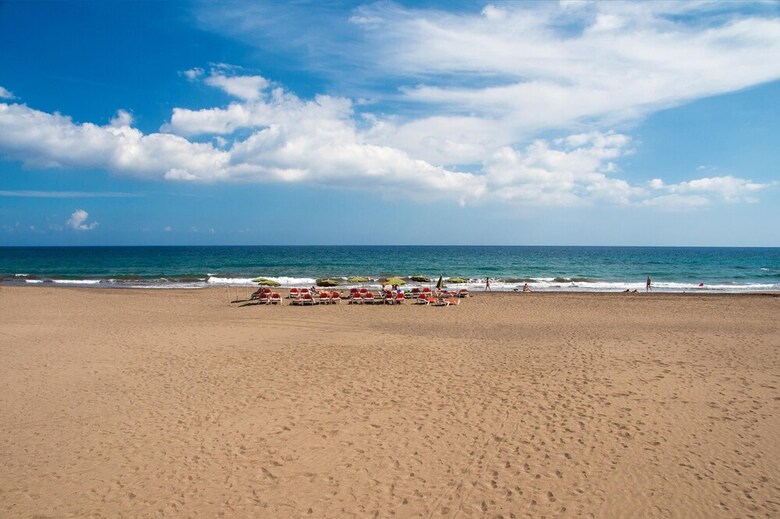 Beachfront Apart. Las Burras Mra 02